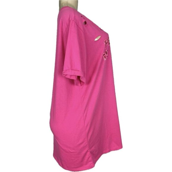 Torrid +6 Pink Crew Neck Distressed Camo Text Perfect Is Boring Short Sleeve Tee - Picture 3 of 6